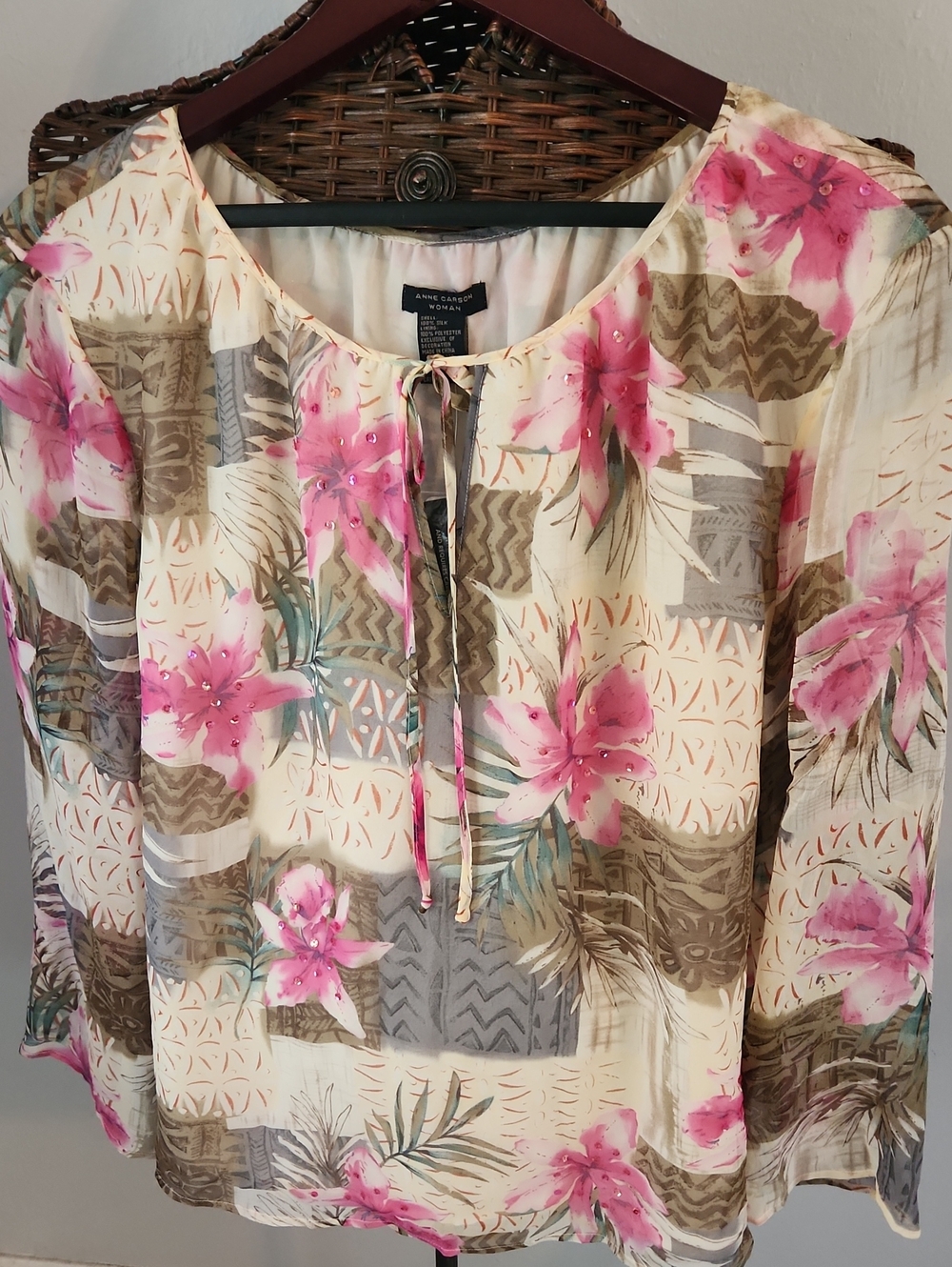 Anne Carson Cream Tunic with Pink Floral Print